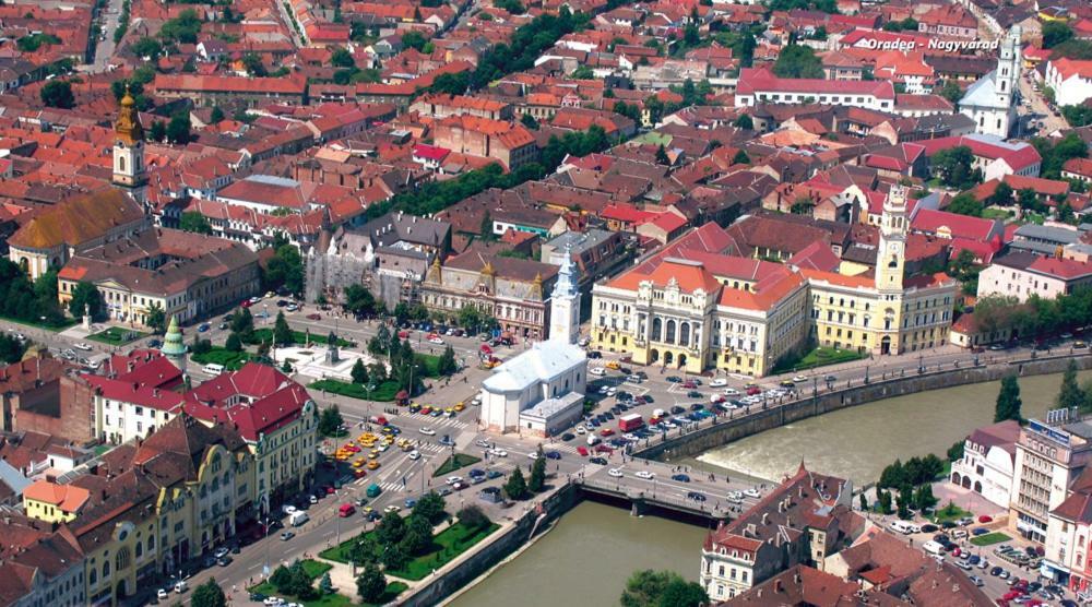 The Best Central View Apartment Oradea Exteriér fotografie
